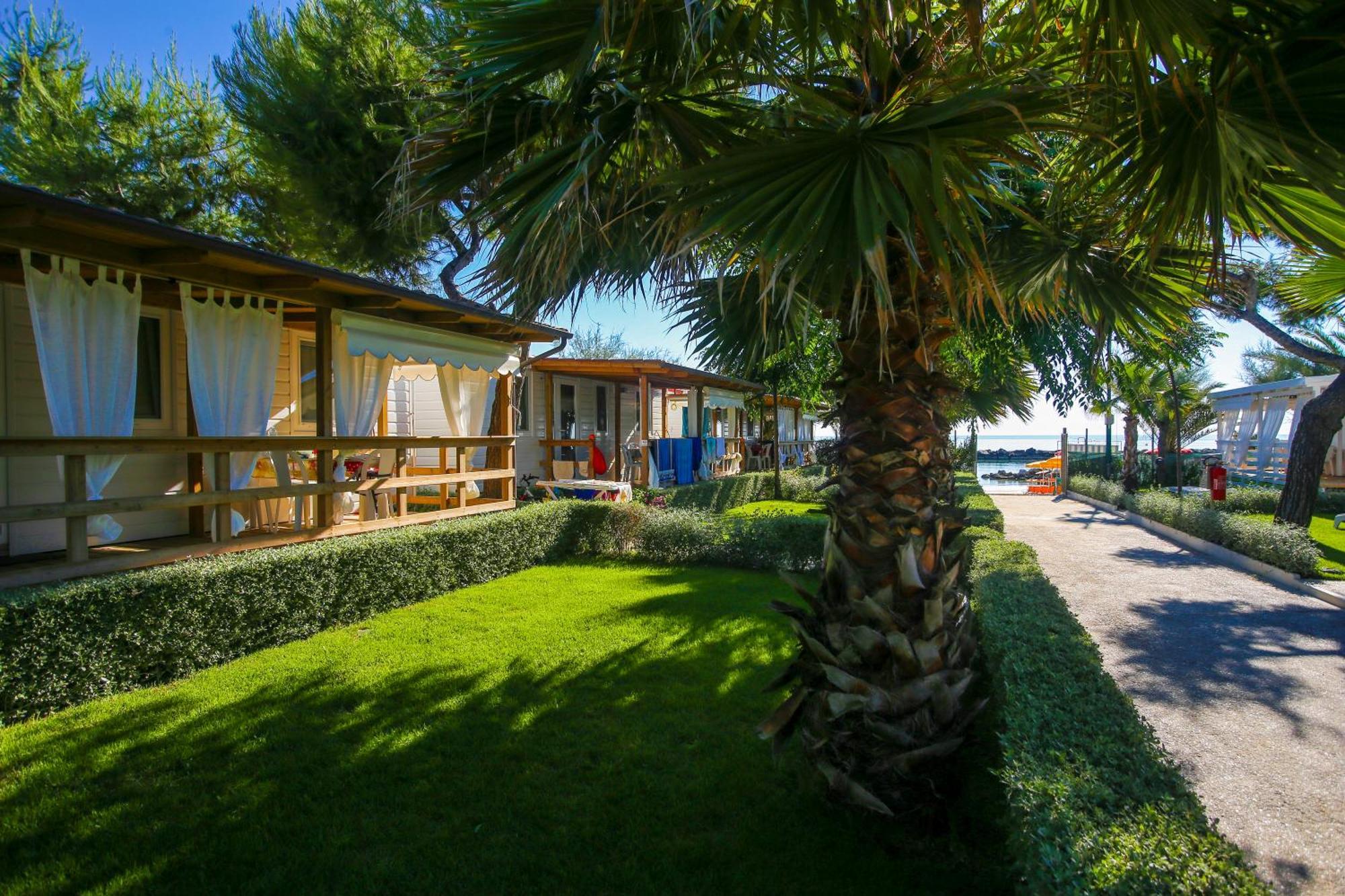 Camping Villaggio Calypso Cupra Marittima Exterior photo